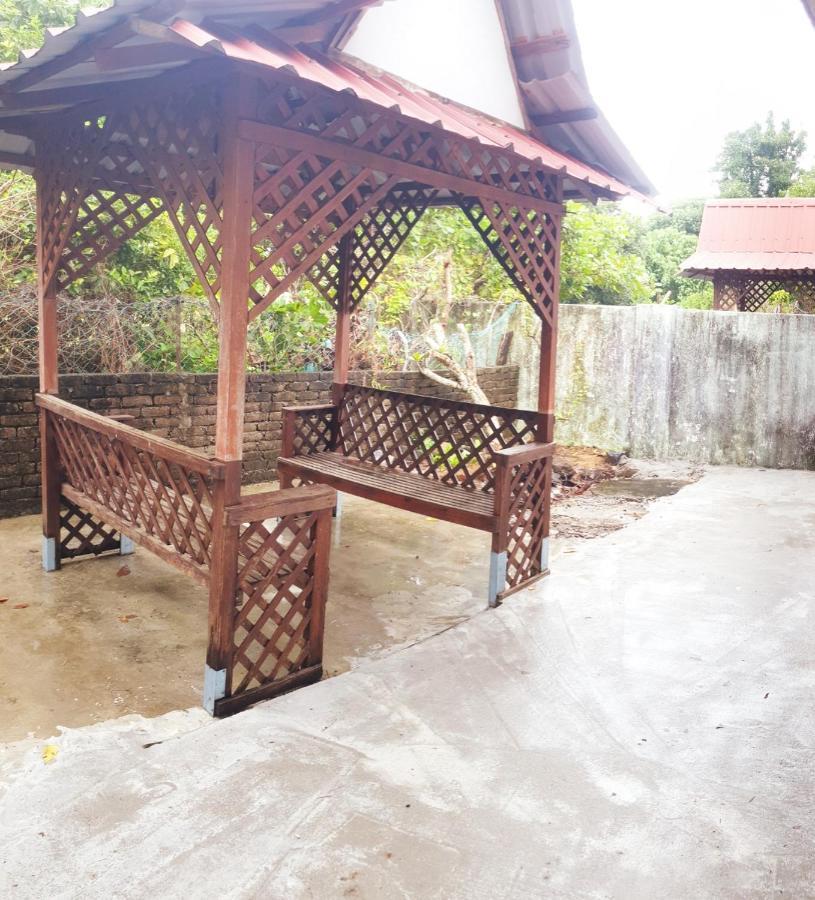 Cenang Indah Guest House Pantai Cenang  Bagian luar foto